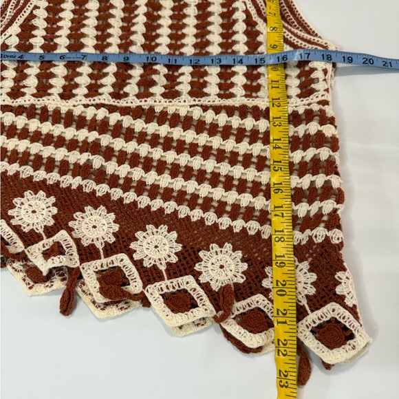 GREIGE Brown and White Crochet Sleeveless cropped top in size XL - Picture 7 of 12